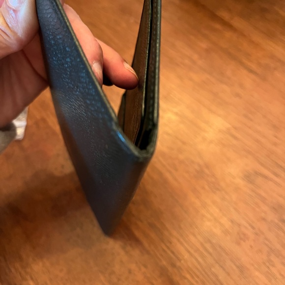 Louis Vuitton Taiga leather long wallet - Picture 4 of 5